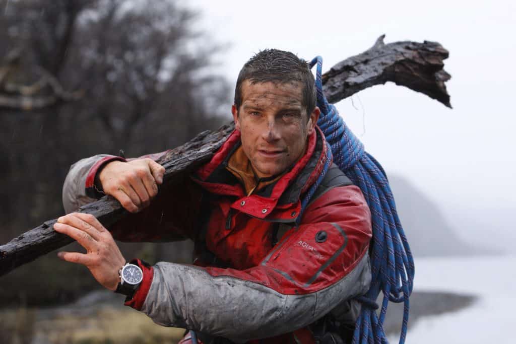 Bear Grylls na Islândia