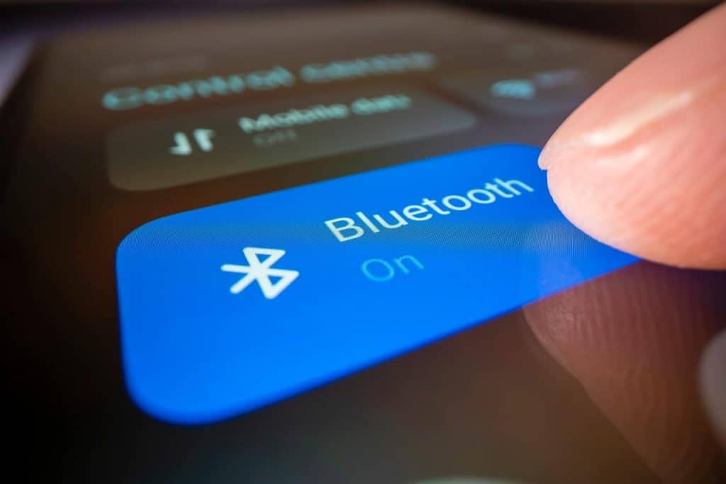 imagem mostra o botão de conexão bluetooth em um celular de sistema operacional android